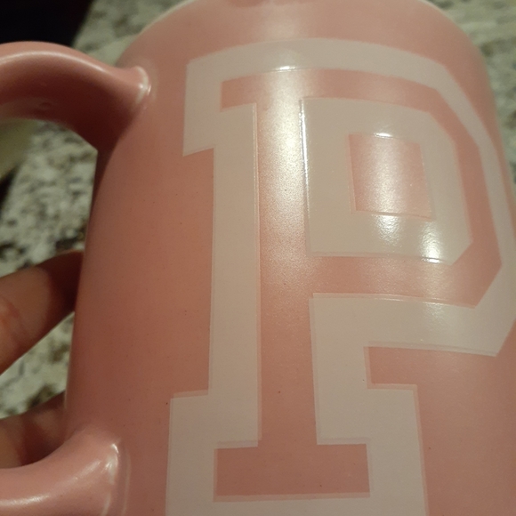 Victoria's Secret PINK 30 Oz Large Soft Pink Oversized Mug. - Picture 12 of 12